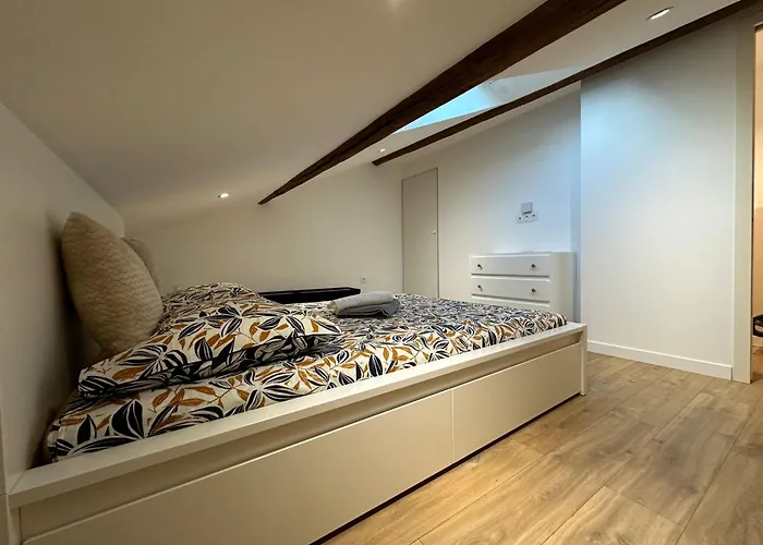 Loft De Luxe Proche A9 ,Gare ,Centre Ville,Commerce