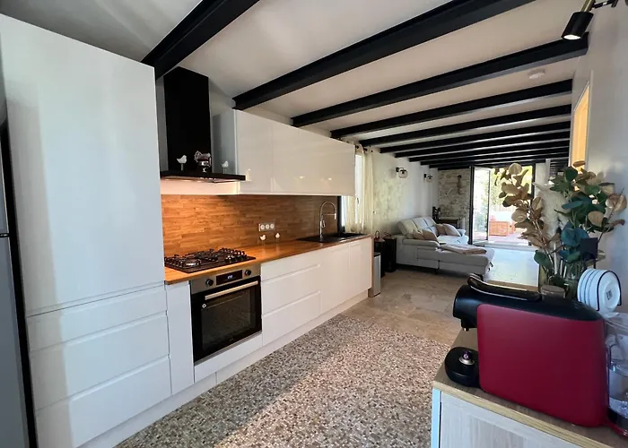 Loft De Luxe Proche A9 ,Gare ,Centre Ville,Commerce