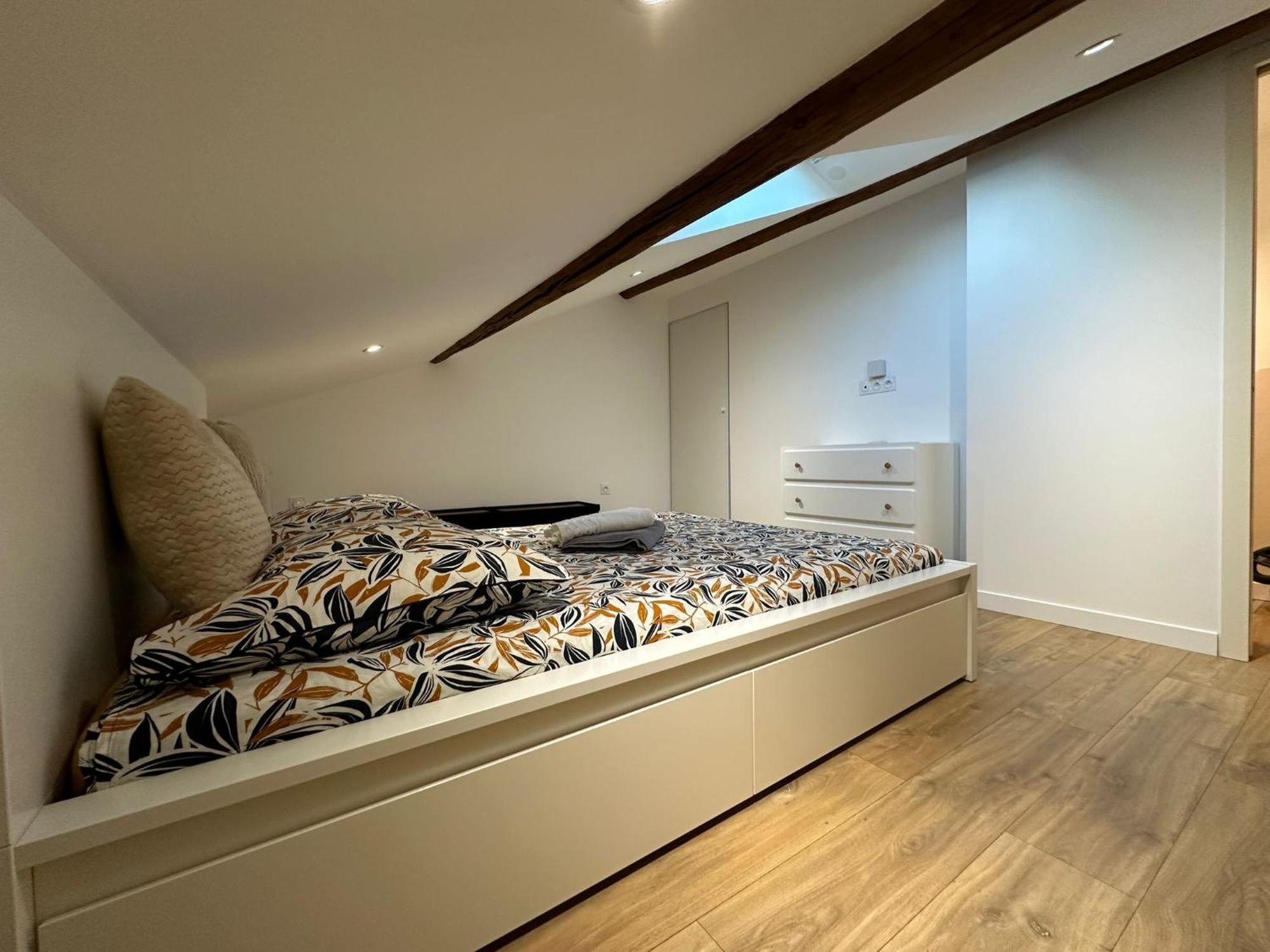 Loft De Luxe Proche A9 ,gare ,centre Ville,commerce Appartement *